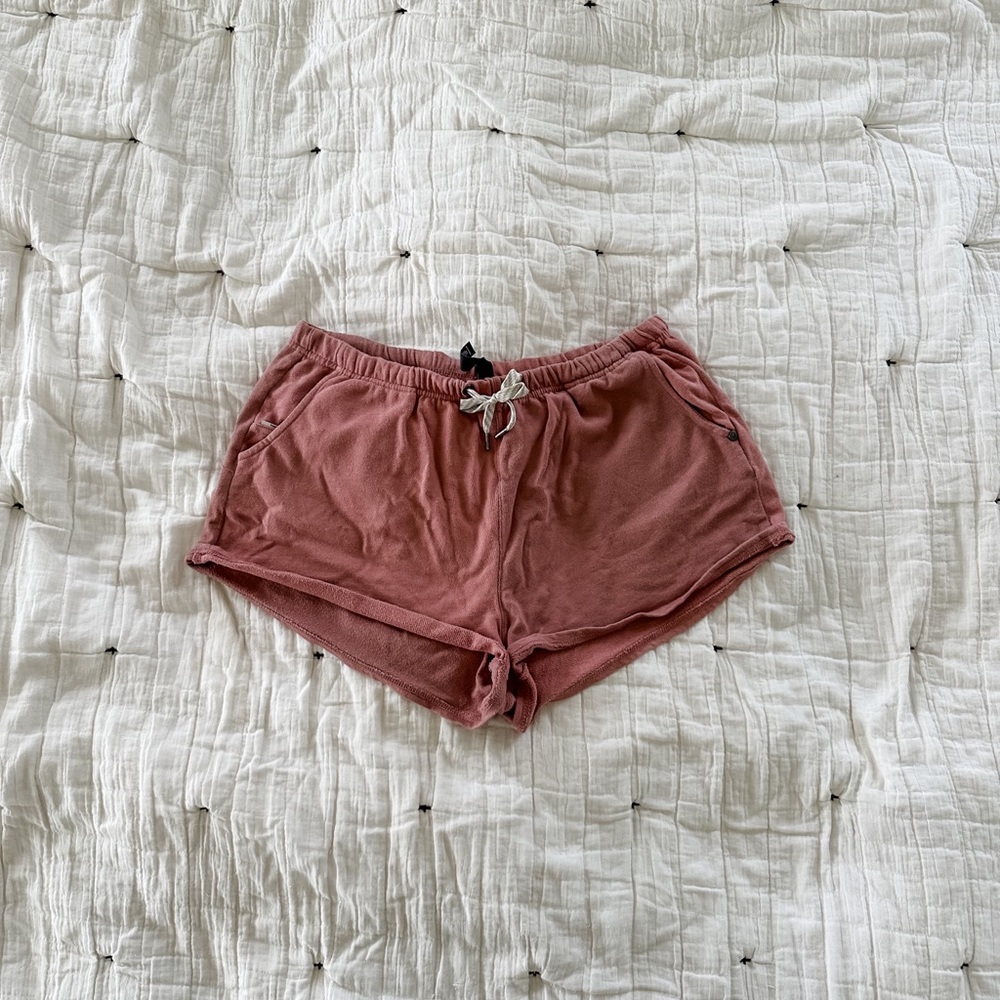 Vuori Women's Dusky Rose Sunnyside Terry Lounge Shorts